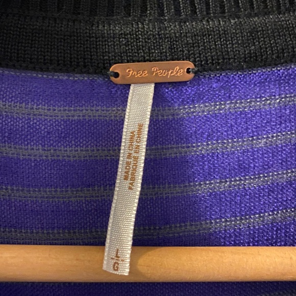 Free people short sleeved tunic. - Picture 3 of 5